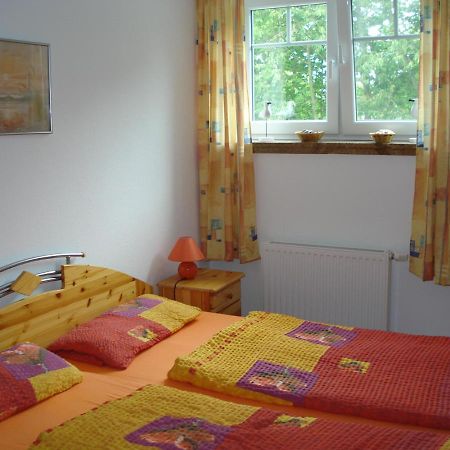 Blick Ins Gruene Apartment Zingst Exterior photo